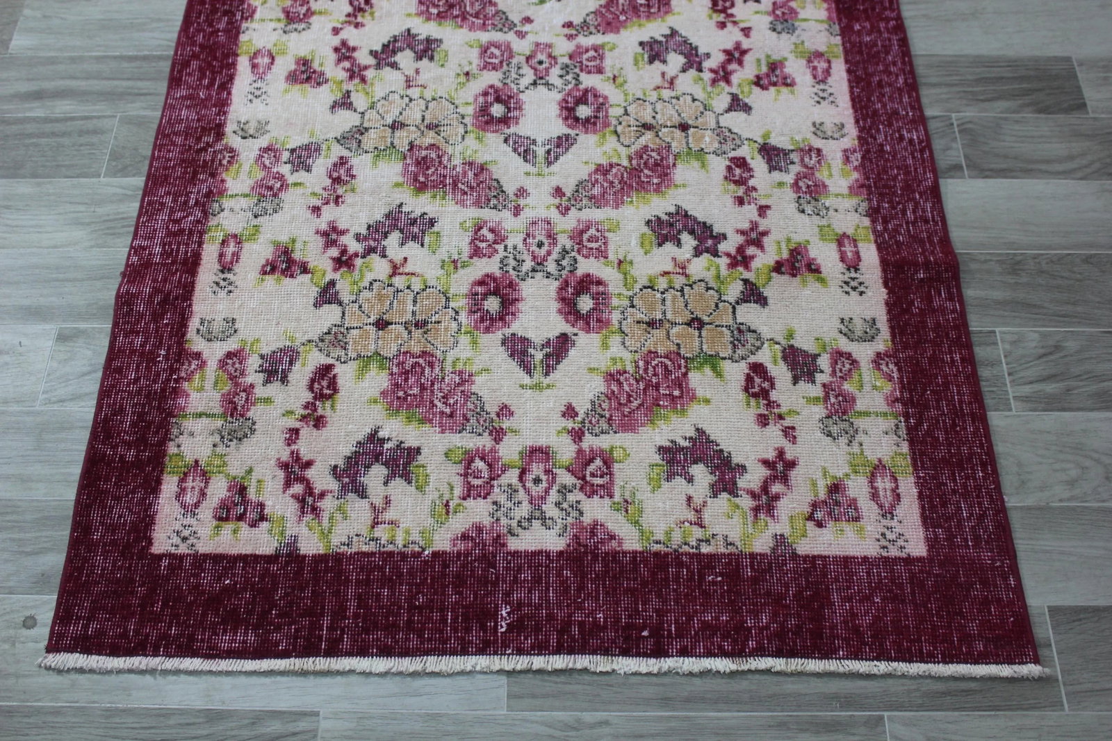 1970s Southwestern Style Floral Design Wool Wine Red Turkish Vintage Rug - 6