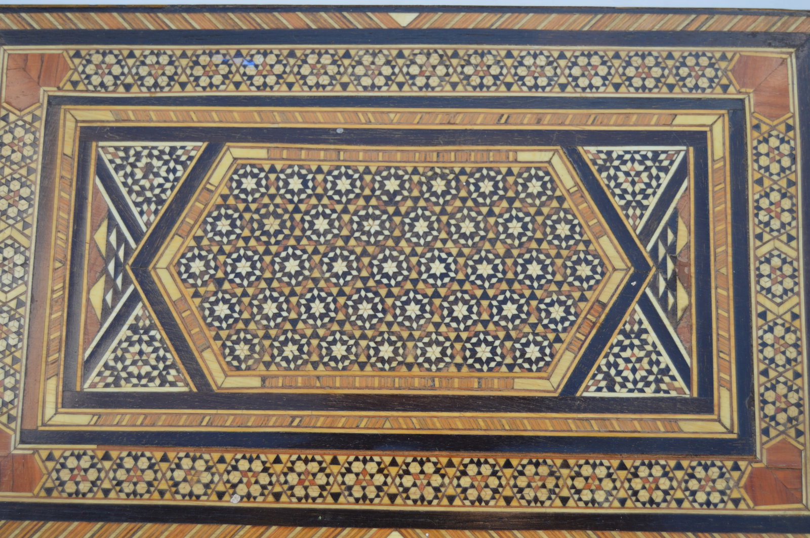 Moorish Mother-Of-Pearl Inlaid Box - 7