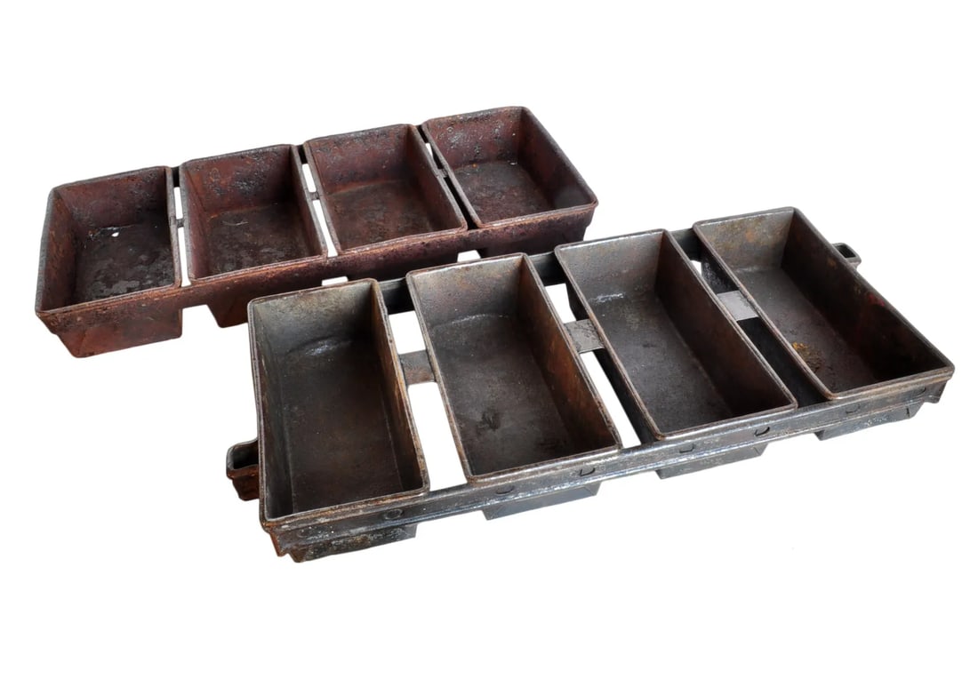 Vintage Bread Pans - Pair: Vintage pan set that was possibly used for baking or can be used as a planter. For decorative use only. Condition: Alterations: Original Condition Unaltered Imperfections: Some Imperfections