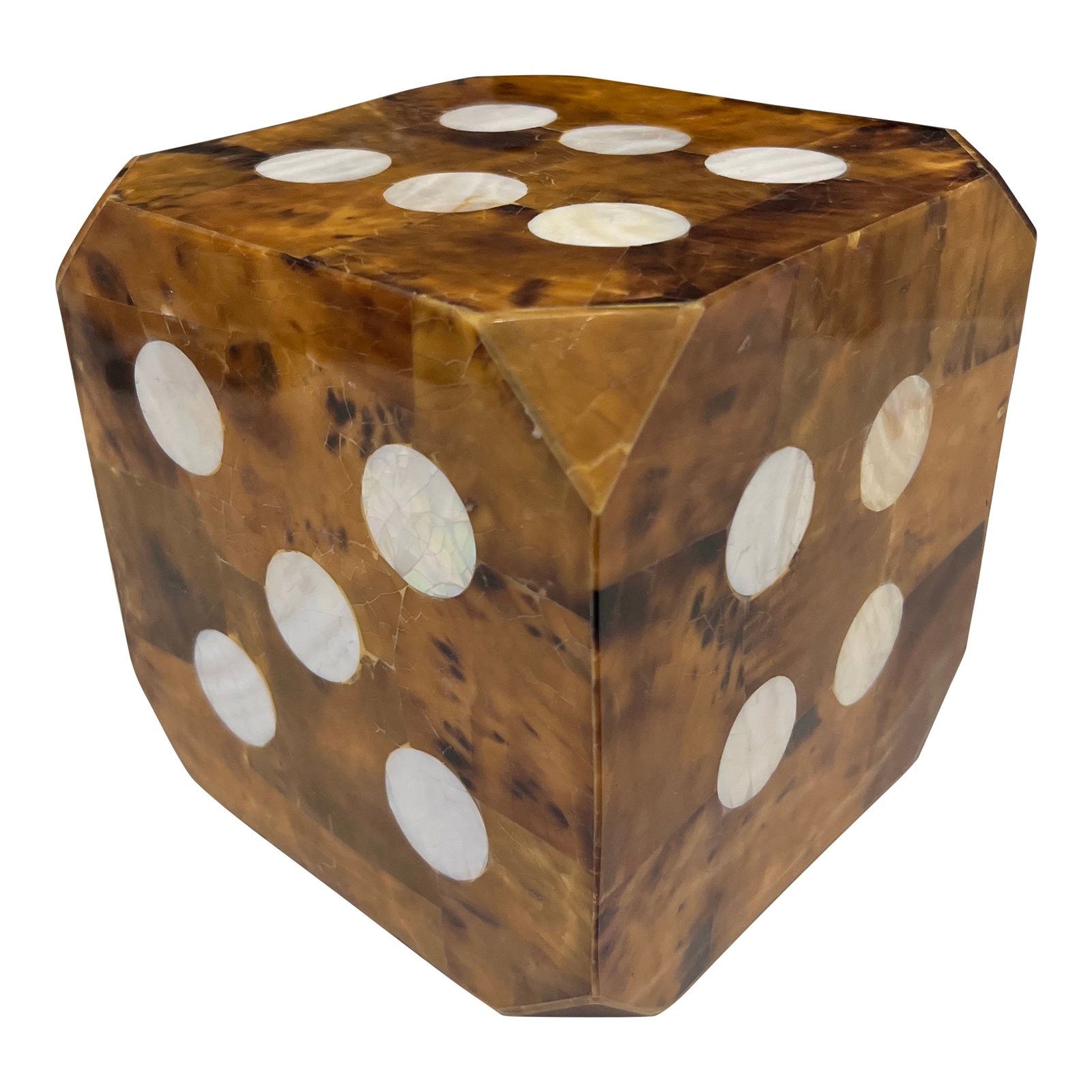 Made Goods Large Faux Tortoiseshell and Mother of Pearl Dice: Made Goods Large Faux Tortoiseshell and Mother of Pearl Dice Condition: Alterations: Original Condition Unaltered Imperfections: Some Imperfections Condition Notes: Very good. Some scratches Origin: P