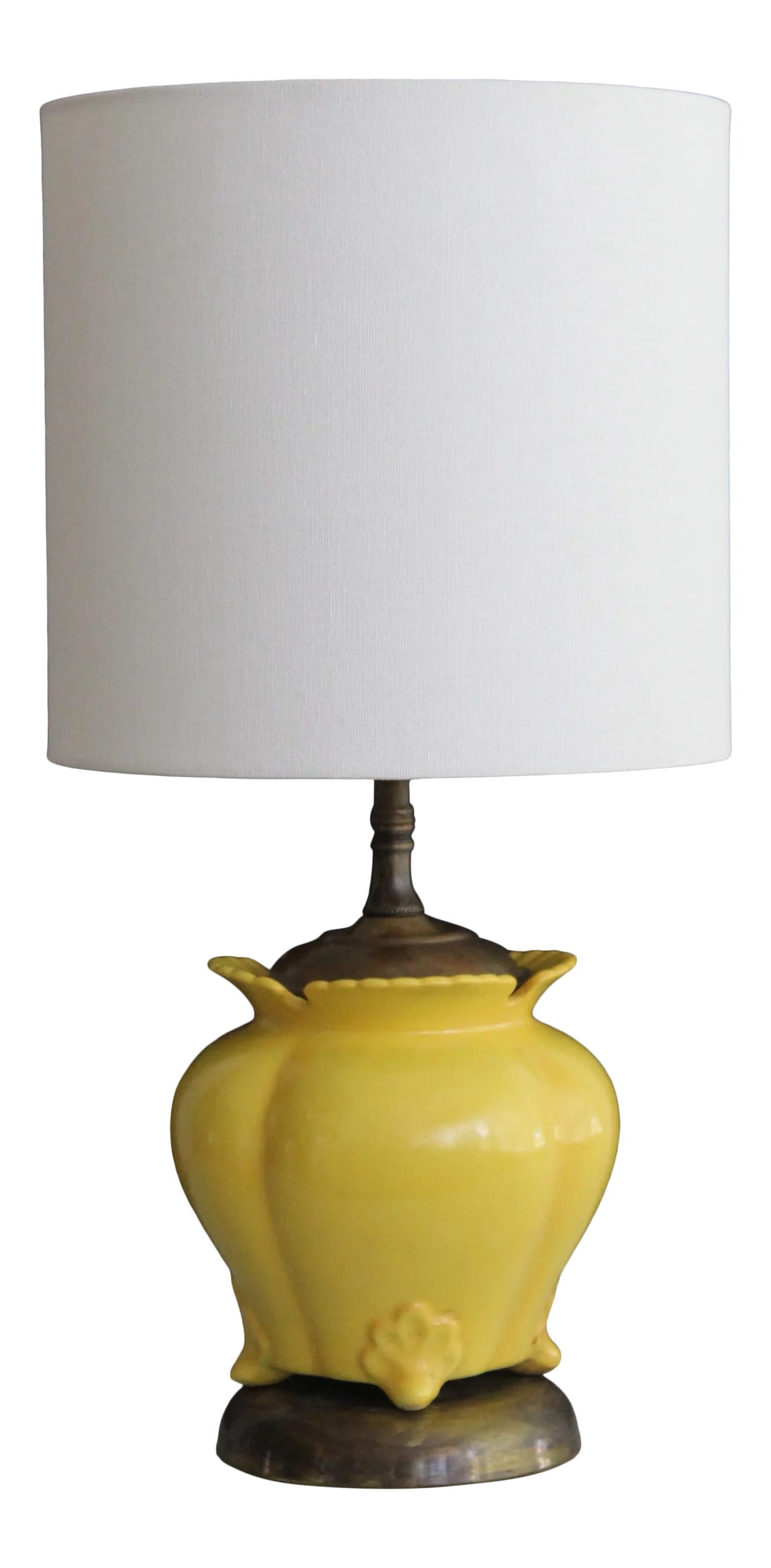 1930s Czechoslovakian Style Pottery Lamp with Shade: Czechoslovakian style table lamp. Although their no markings,the piece has all the characteristics of Czech pottery. Beautiful bright yellow, scalloped petite feet on a bronze finished base. Graceful