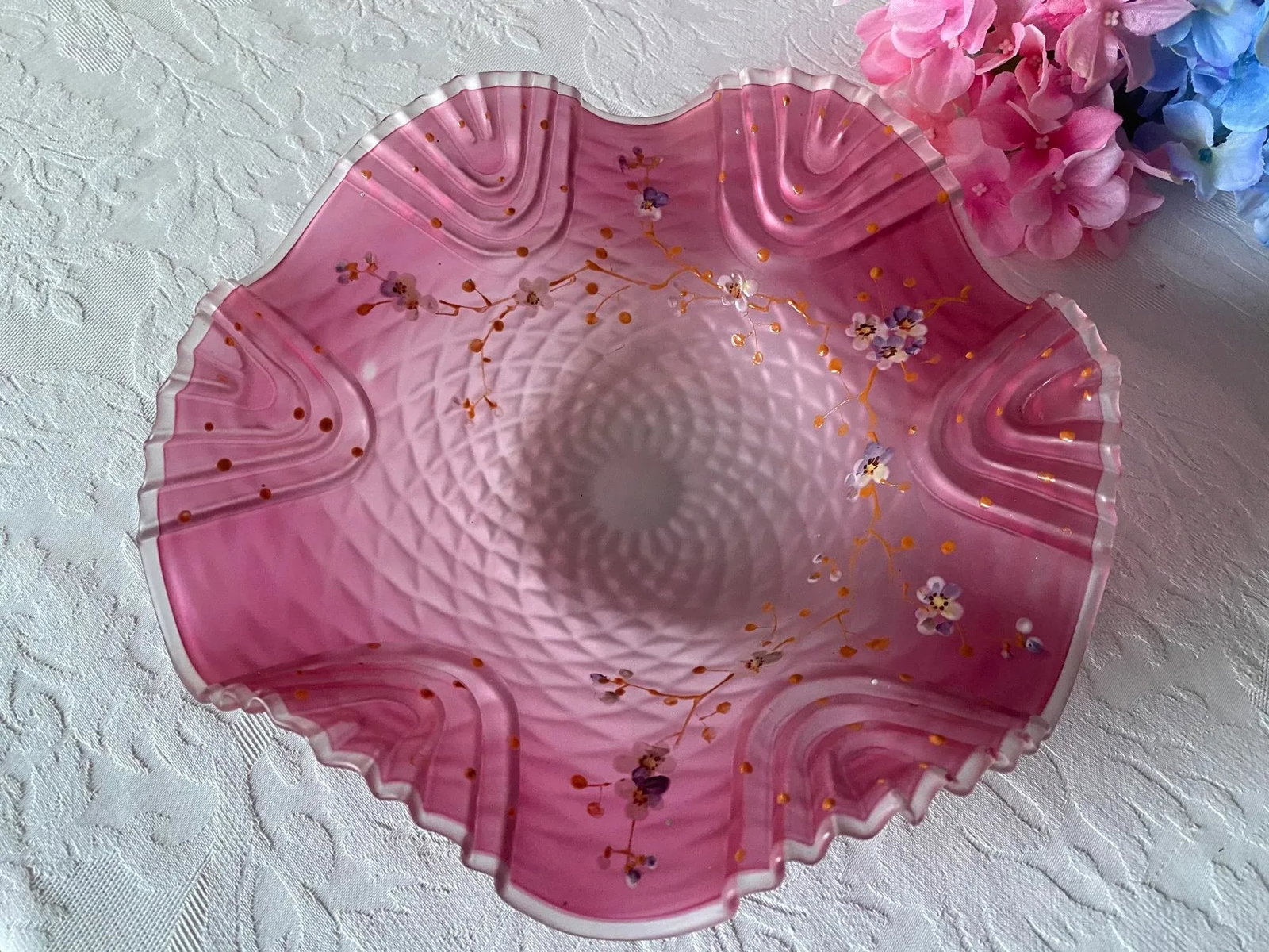 Late 19th Century Bohemian Victorian Art Glass Pink Cranberry Satin Glass Bride's Bowl with Diamond - 5