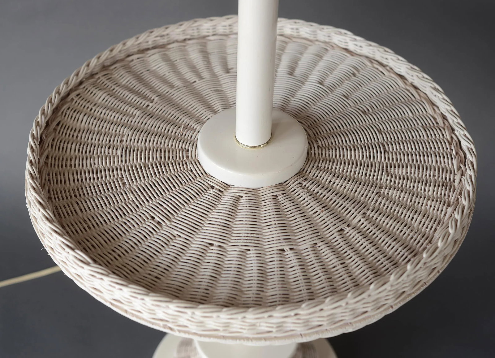 1970s Vintage White Wicker Floor Lamp With Table Shelf - 2