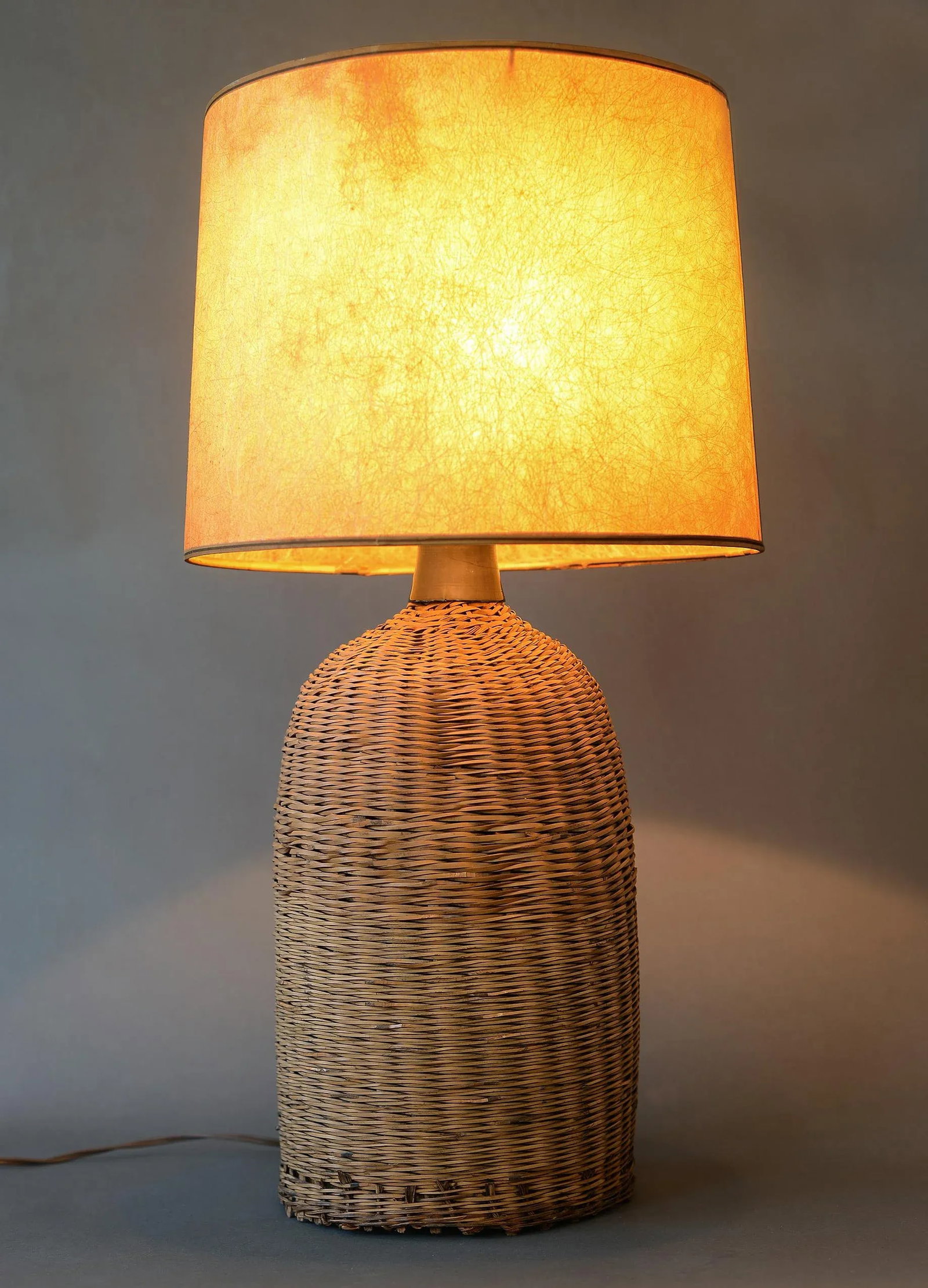 1970s Vintage Modern Boho Wicker Table Lamp - 4