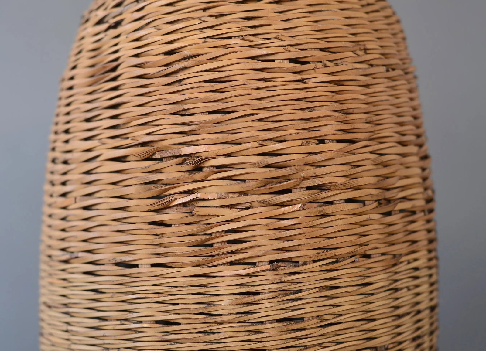 1970s Vintage Modern Boho Wicker Table Lamp - 8