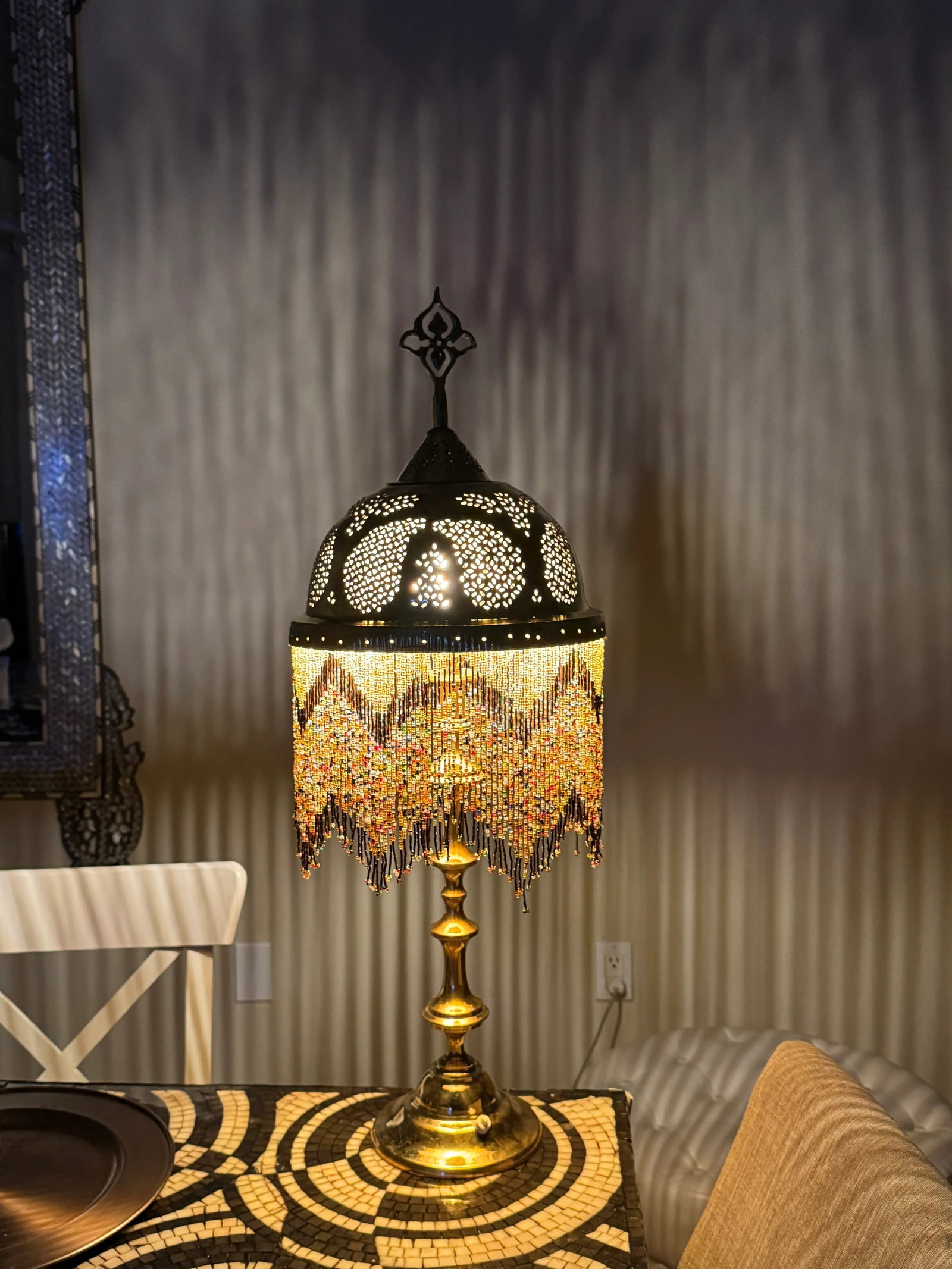 Pair of 1980s Etched Brass Bedside Tables Lamps With Glass Beads - 11
