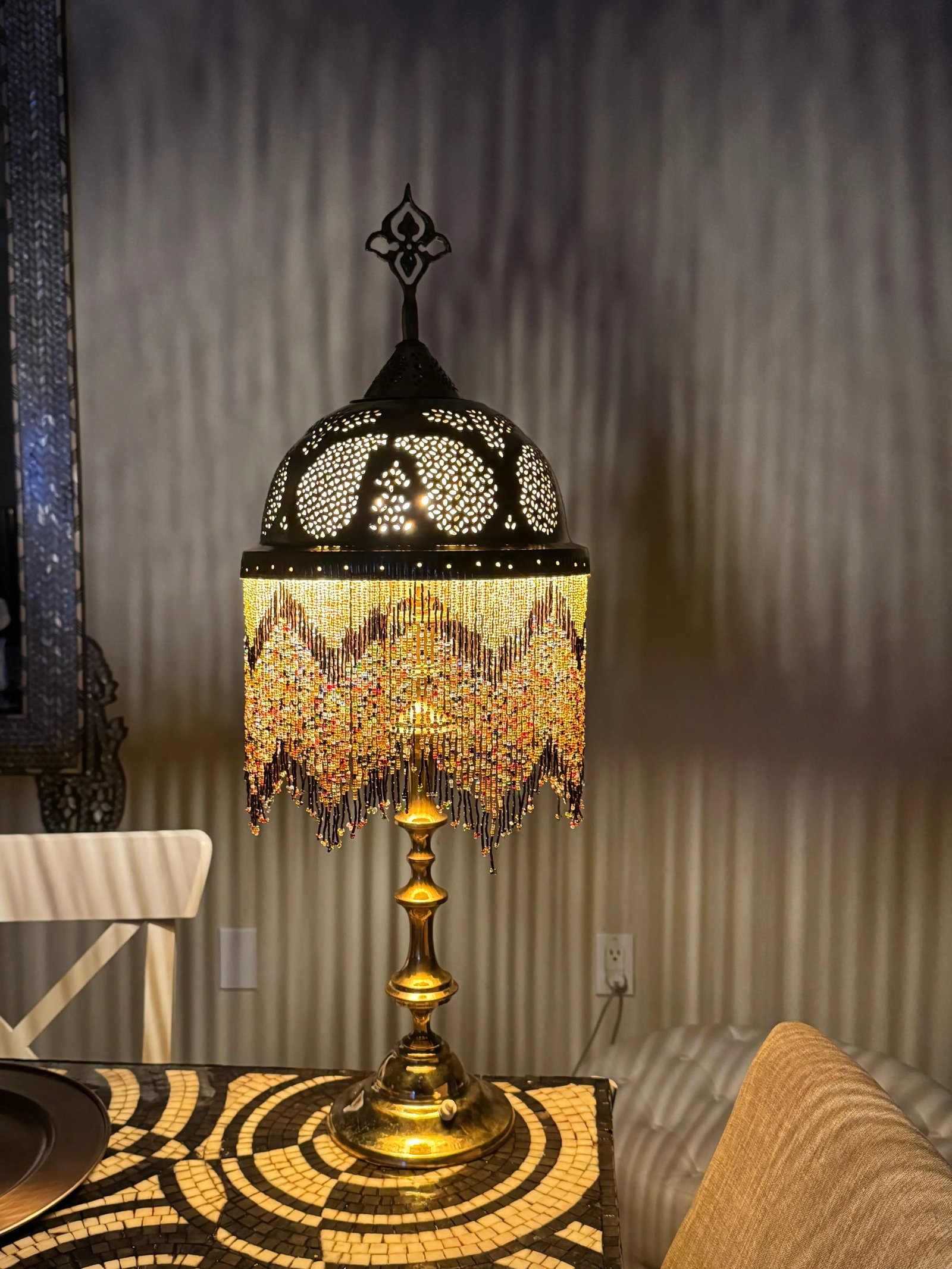 Pair of 1980s Etched Brass Bedside Tables Lamps With Glass Beads - 9