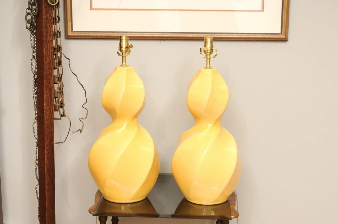 Beautiful Yellow Crackle Ceramic Double Gourds, Circa 1970s - 10