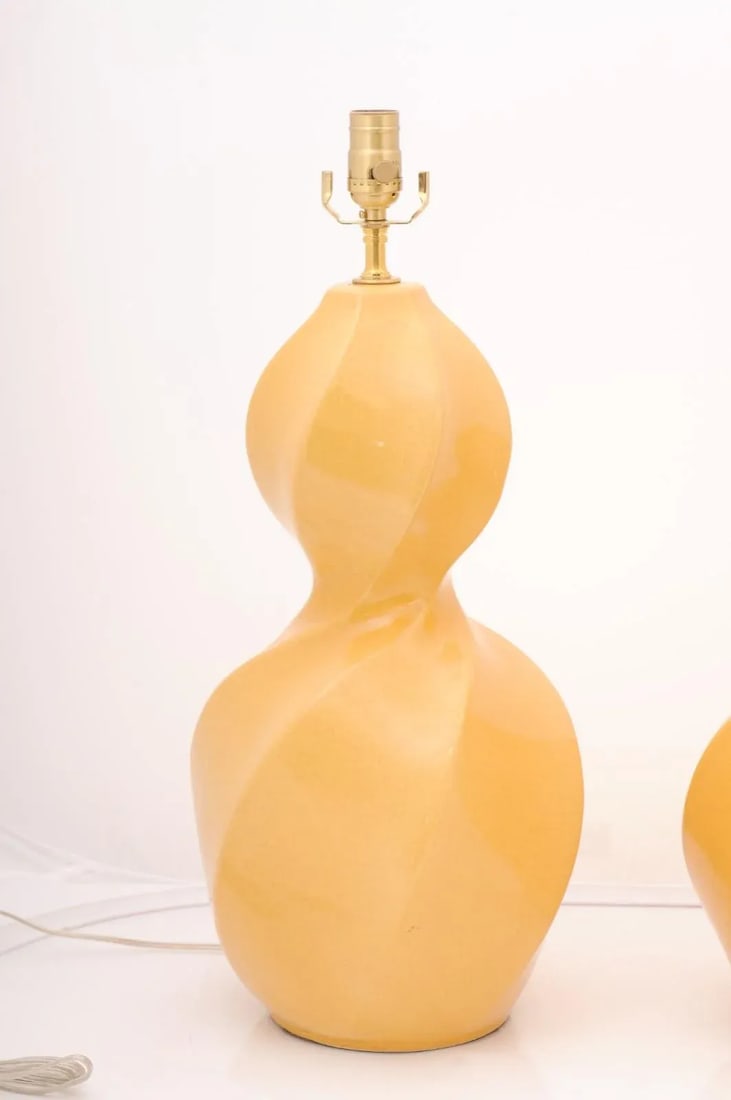 Beautiful Yellow Crackle Ceramic Double Gourds, Circa 1970s - 3