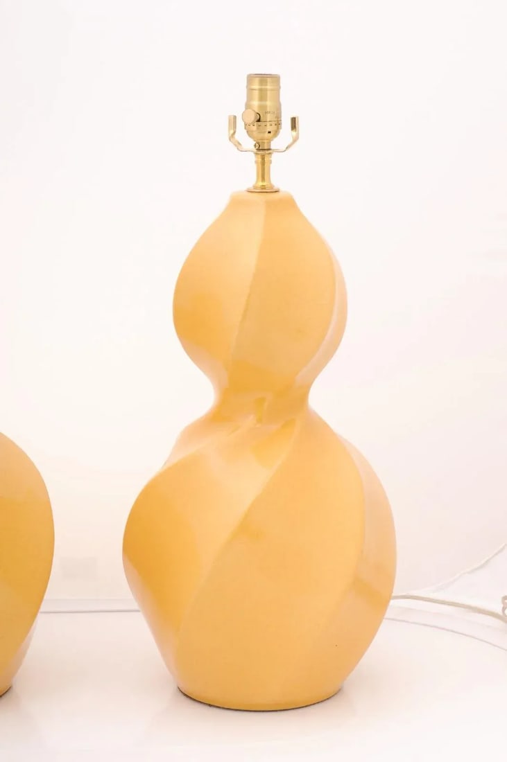 Beautiful Yellow Crackle Ceramic Double Gourds, Circa 1970s - 4