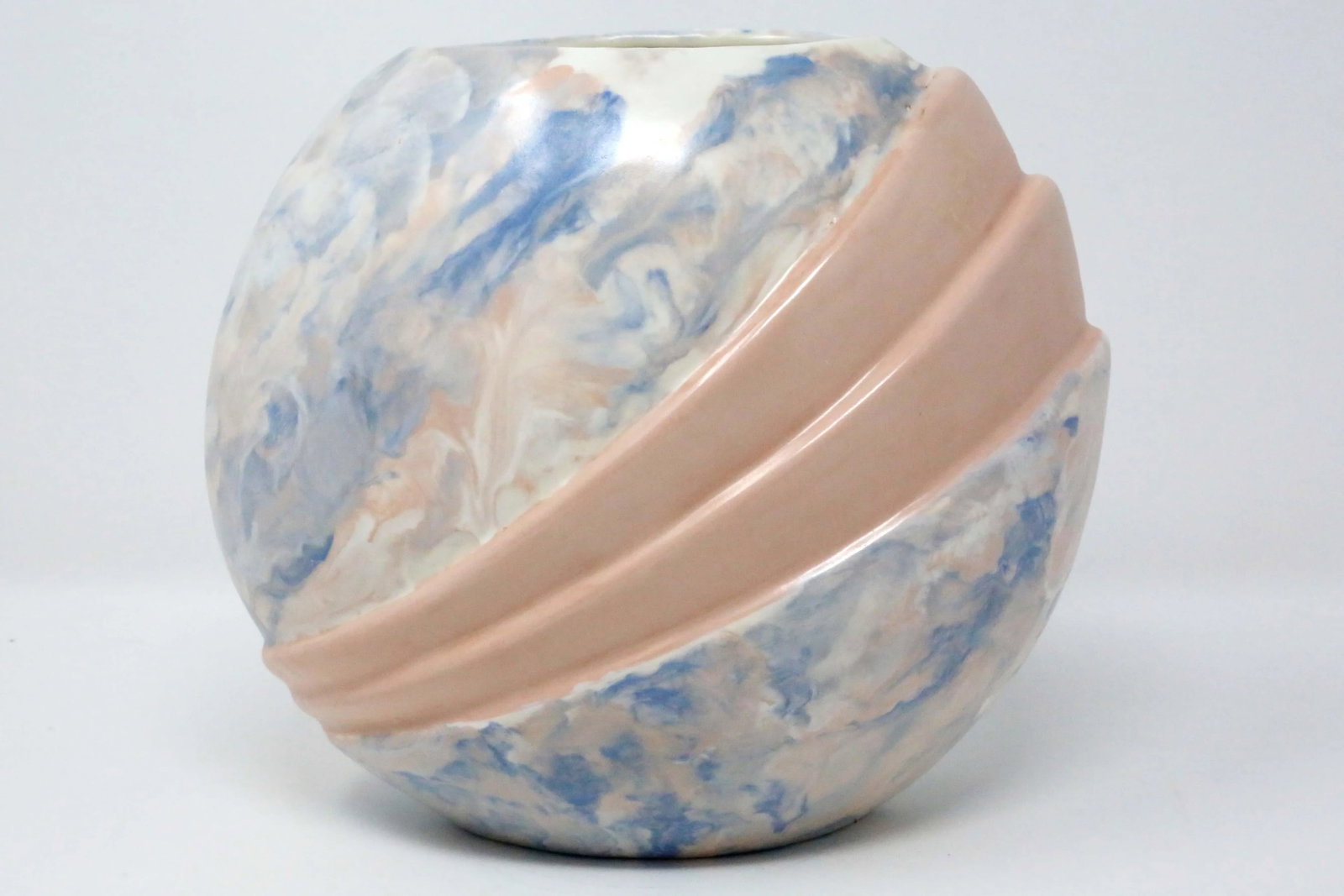 1960's Mid-Century Pink Blue and White Art Deco Ceramic Vase - 3