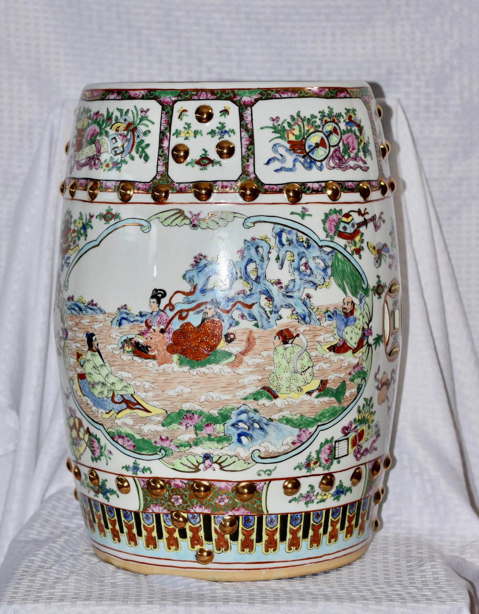 1960s Chinese Rose Medallion Gilt Canton Famille Rose Barrel Garden Stool - 13