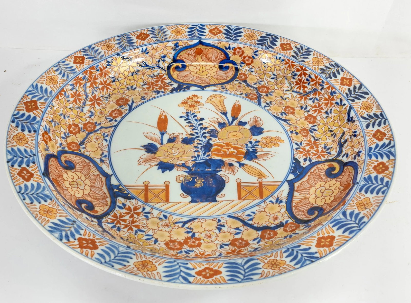 19th Century Japanese Imari Blue and Red Gilt Porelain Charger - 7