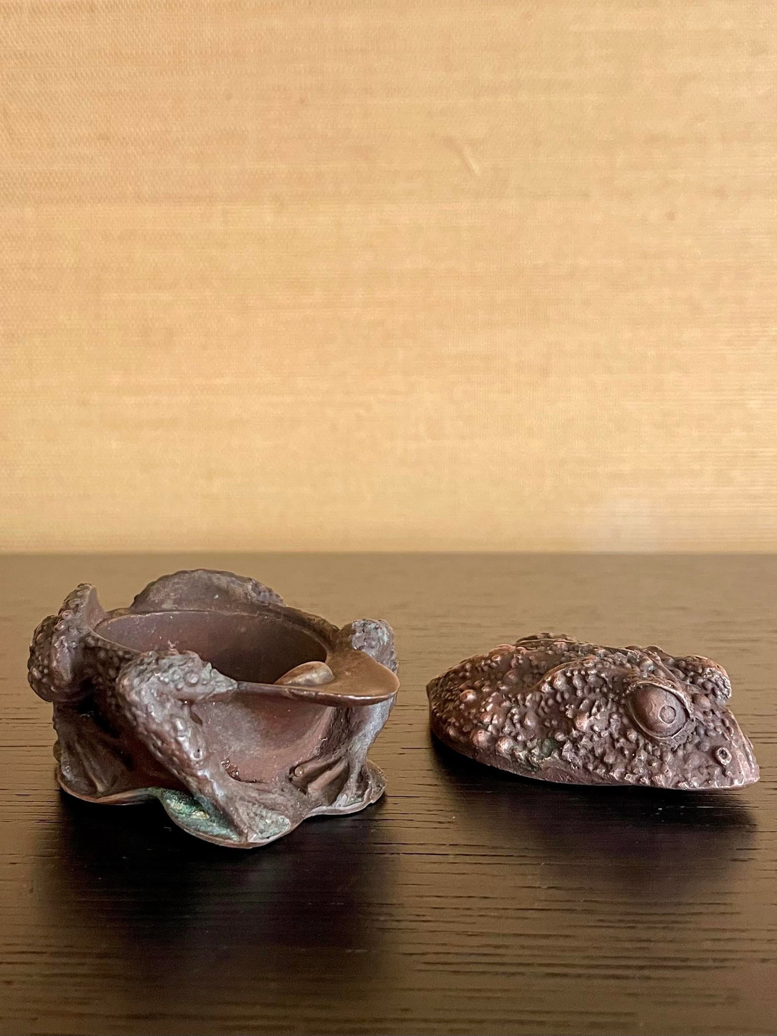 Vintage Japanese Cast-Metal Toad Trinket Box - 6