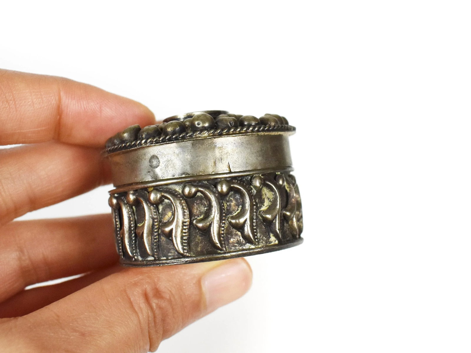 Vintage Round Embossed Silver Metal Pill Jewelry Trinket Box With Inlaid Stone - 2 Pieces - 8