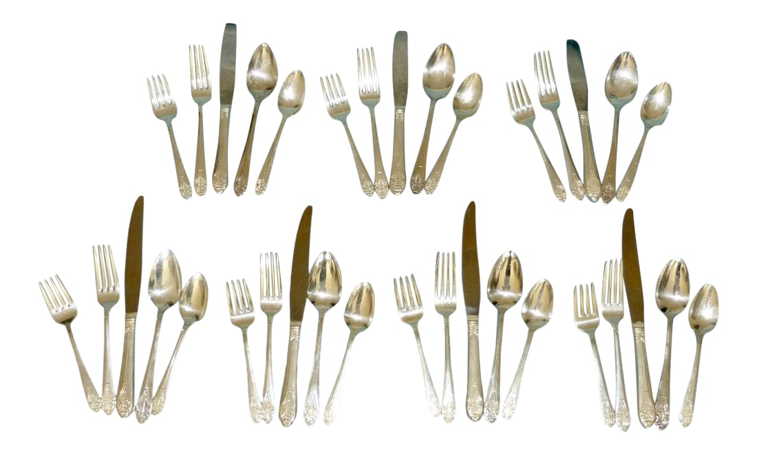 Art Nouveau National Silver Co. "Claudia" Silver Plate Flatware 7 Complete Place Settings With Servi: A lovely set of Art Nouveau style, 1930's silver plate flatware from the National Silver Company. These pieces have been stored in a tarnish-proof case for many years, all they need is a bit of polish
