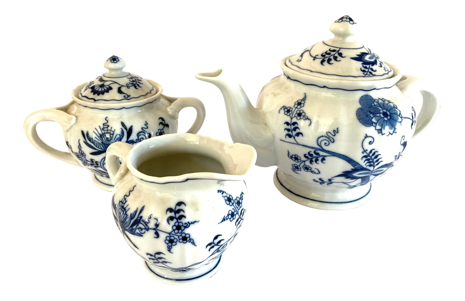 Vintage 1990s Blue Danube Porcelain Tea Pot/Cream/Sugar, Japan - 3 Pieces: Vintage Blue Danube porcelain tea pot, creamer, and sugar, "Japan ", c.1990's. Condition: Alterations: Original Condition Unaltered Imperfections: Some Imperfections Condition Notes: Excellent Origin: