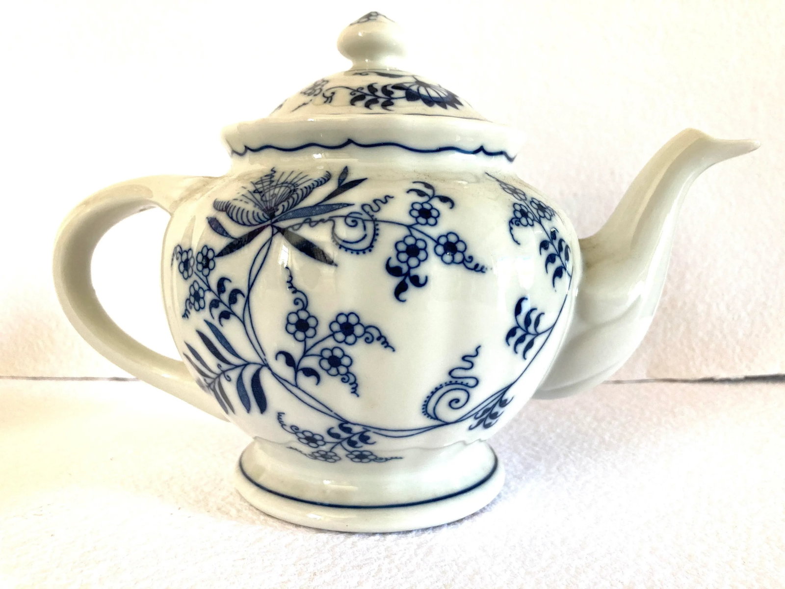 Vintage 1990s Blue Danube Porcelain Tea Pot/Cream/Sugar, Japan - 3 Pieces - 3