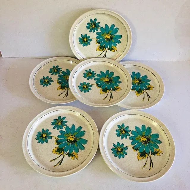 70s Brendan Erin Stone Floral Pattern Dinner Plates- Set of 6 - 6