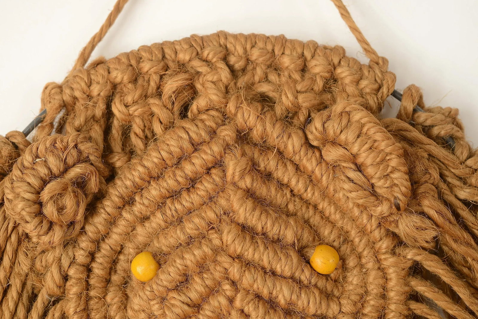Vintage 1970s Boho Lion Head Jute Macrame Wall Hanging - 4