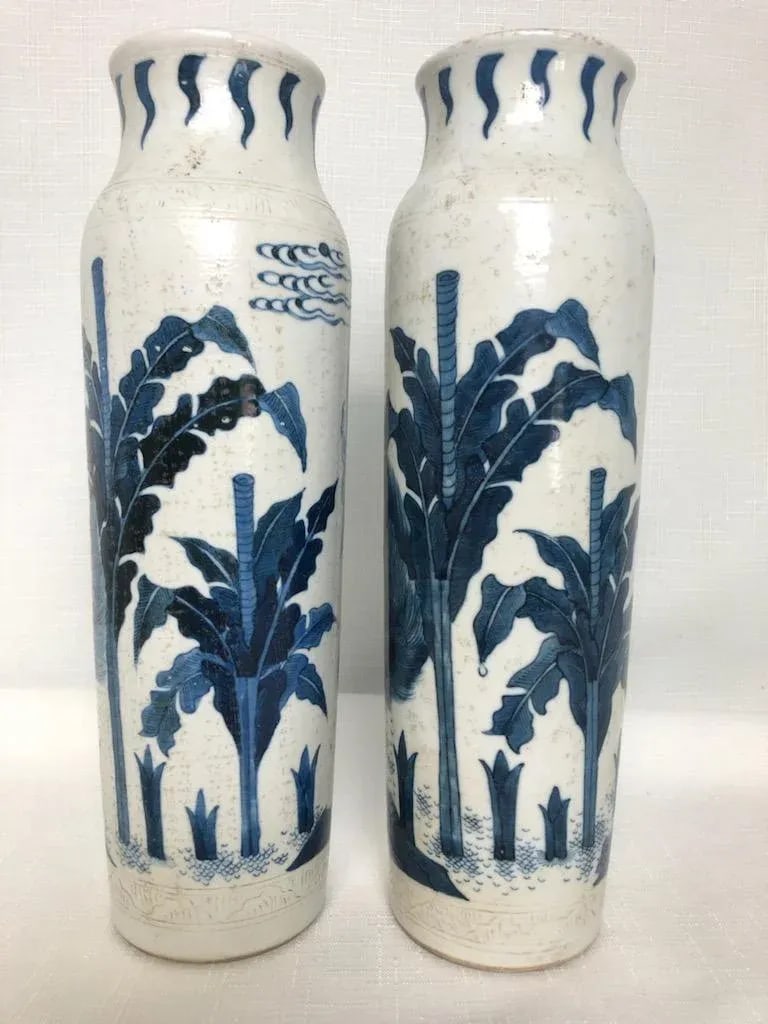 Mid 19th Century Chinese Porcelain Sleeve Vases - A Pair - 4