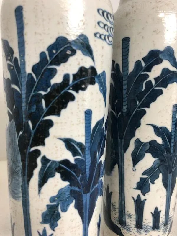 Mid 19th Century Chinese Porcelain Sleeve Vases - A Pair - 6