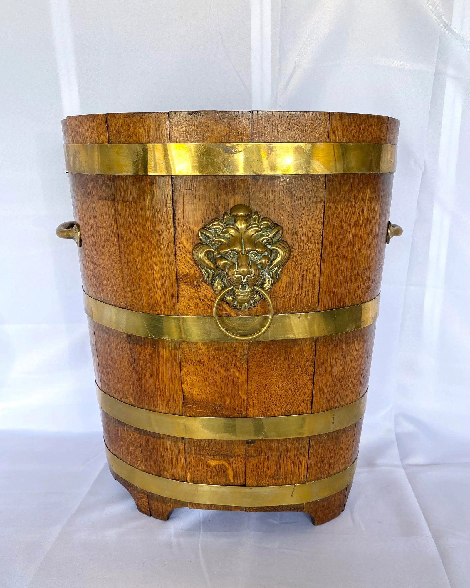 Late 19th Century English Oak Barrel With Brass Bands Umbrella Stand - 11