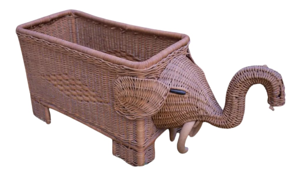 Vintage Elephant Wicker Basket Planter: Name:Elephant Wicker Basket Planter Fruit-Holder Mask-Holder Size: Large Entire Elephant:24" x 7.5" x 10.5" Inner Basket:15" x 7.5" x 7" Condition:Pre-Owned - Good Condition. Some wear on the wicker.