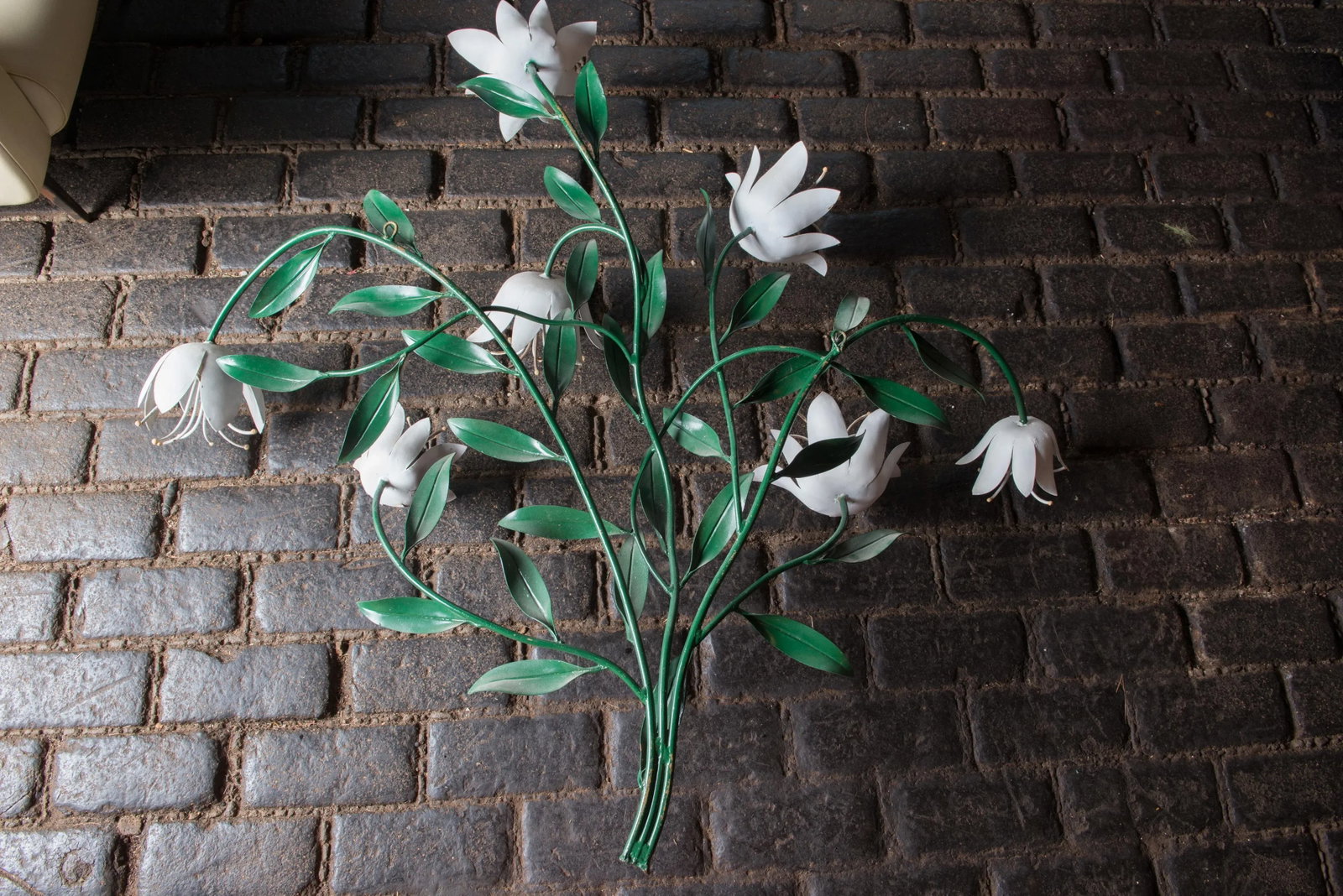 Large Italian Wrought Iron Tulip Wall Decoration - 11