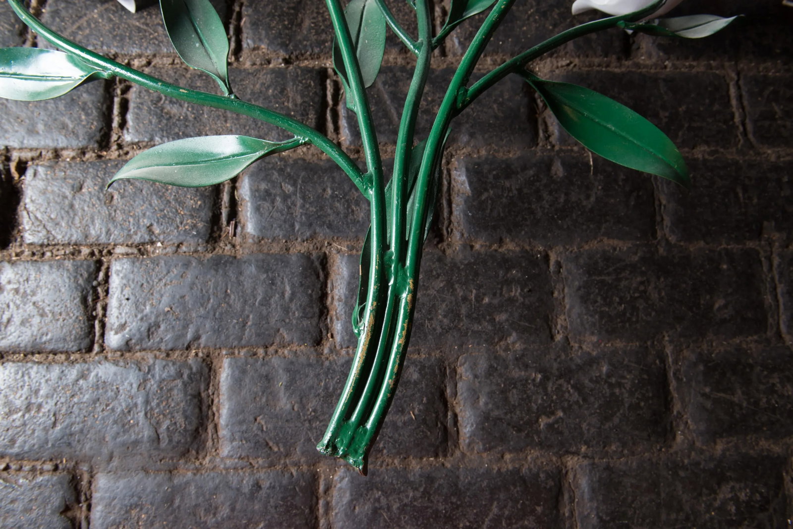 Large Italian Wrought Iron Tulip Wall Decoration - 3