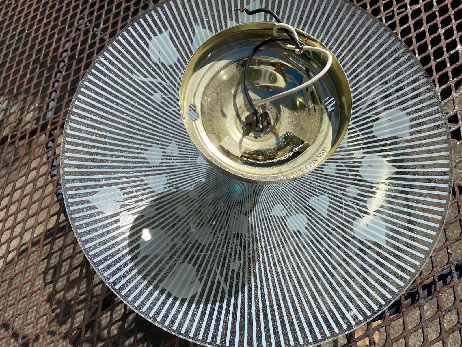 Mid 20th Century Frosted Glass Leaf Ceiling Light Shade - 3