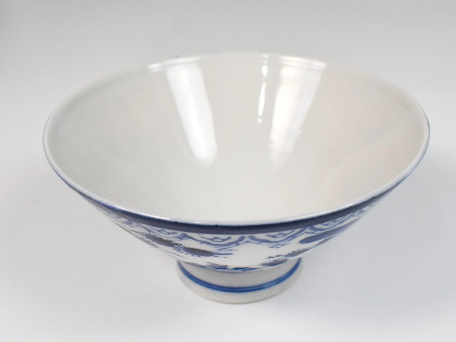 Mid-Century Sometsuke Japanese White & Blue Footed Rice Bowls - Set of 8 - 6