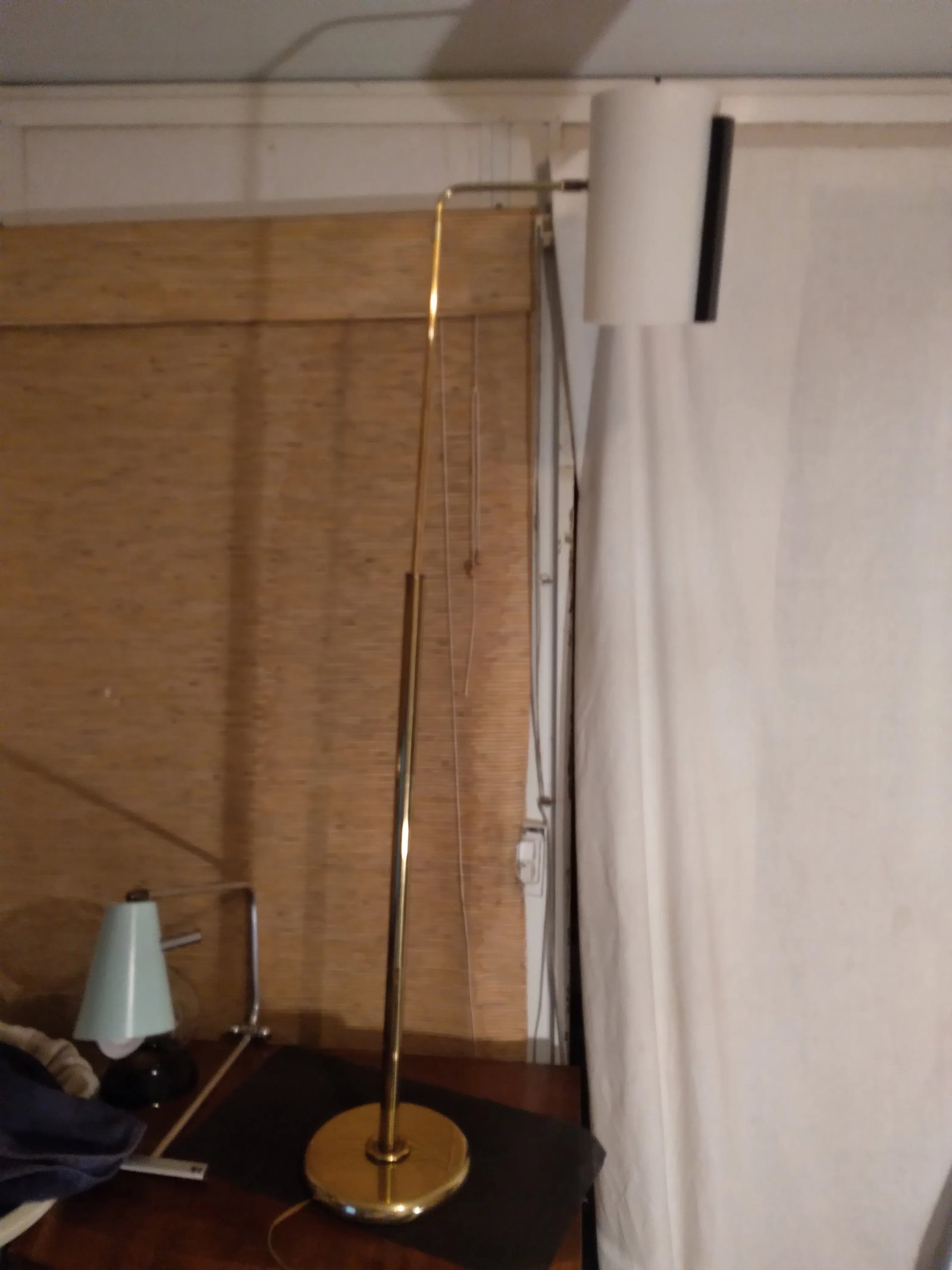 1980's Brass and Lucite Floor Lamp - 3