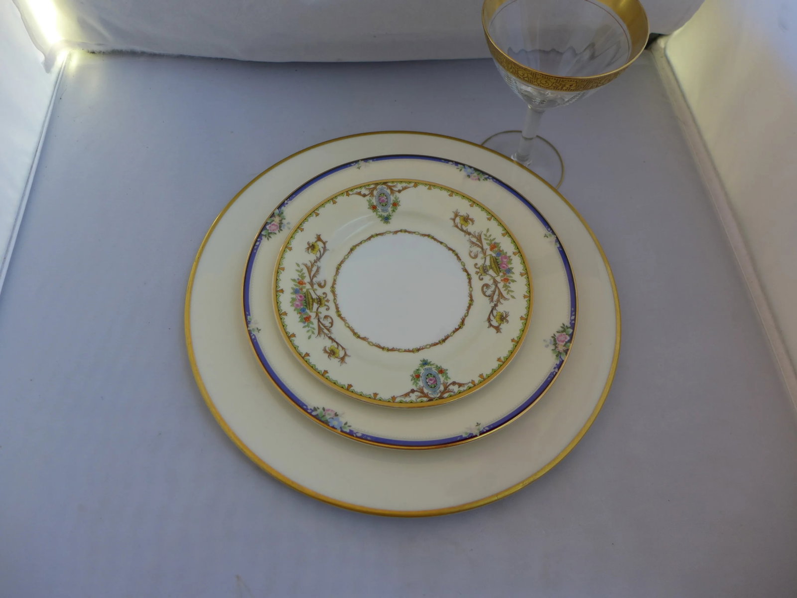 Vintage Mismatched Dinner Settings - Set of 4 - 5
