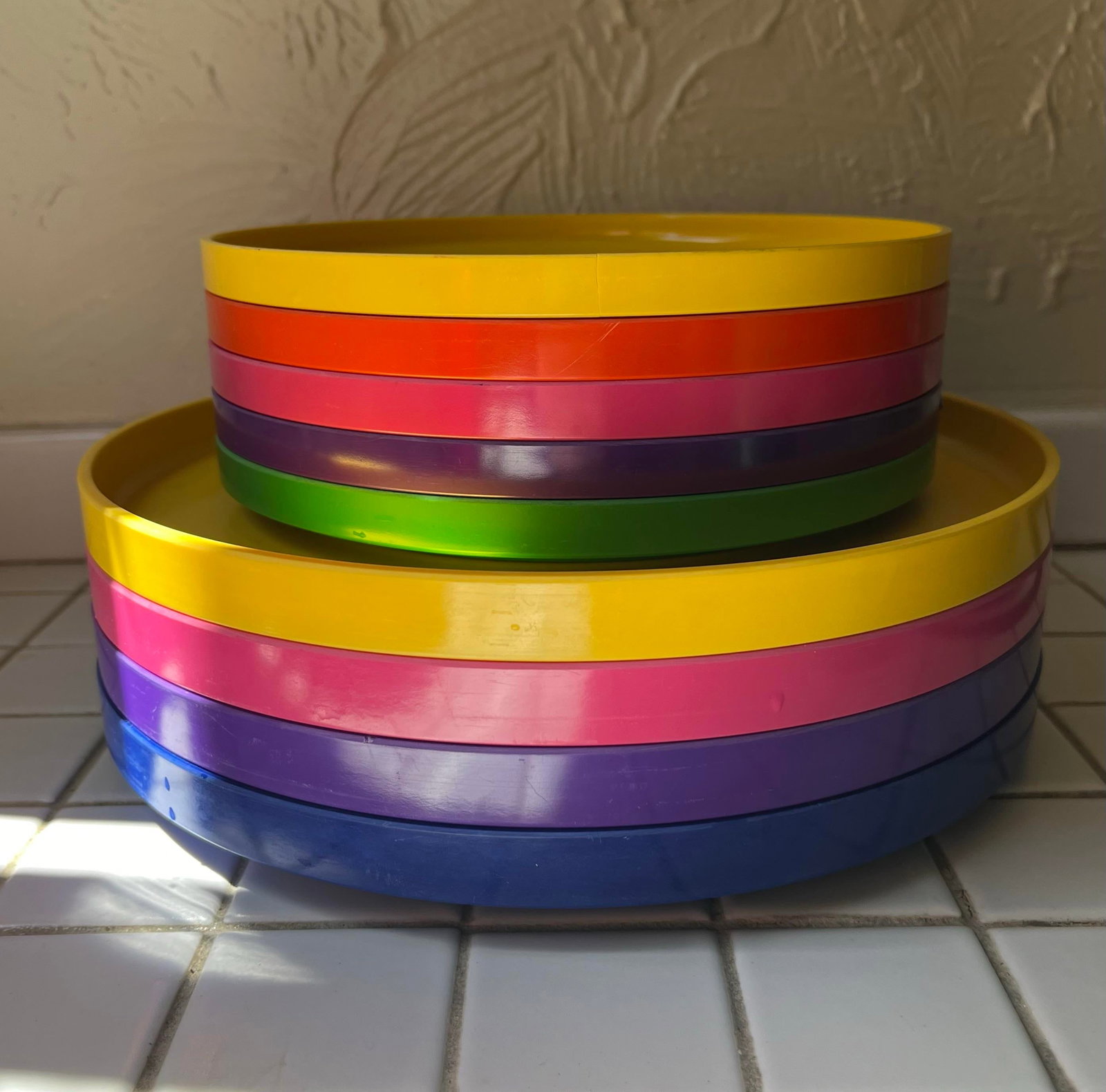 1970s Heller Massimo Postmodern Plastic Dinnerware Vignelli Rainbow Stacking Mug & Plate Set - 18pcs - 5