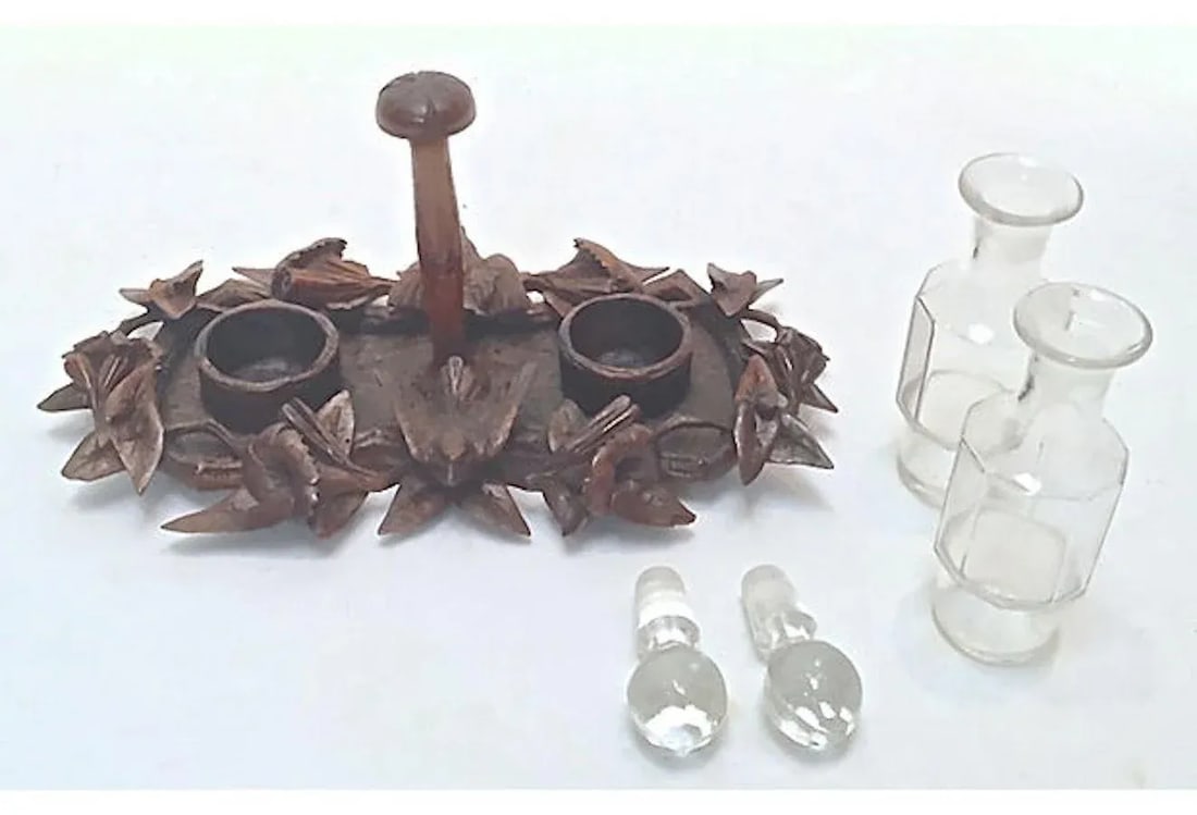 Antique Black Forest Condiment Caddy - 4