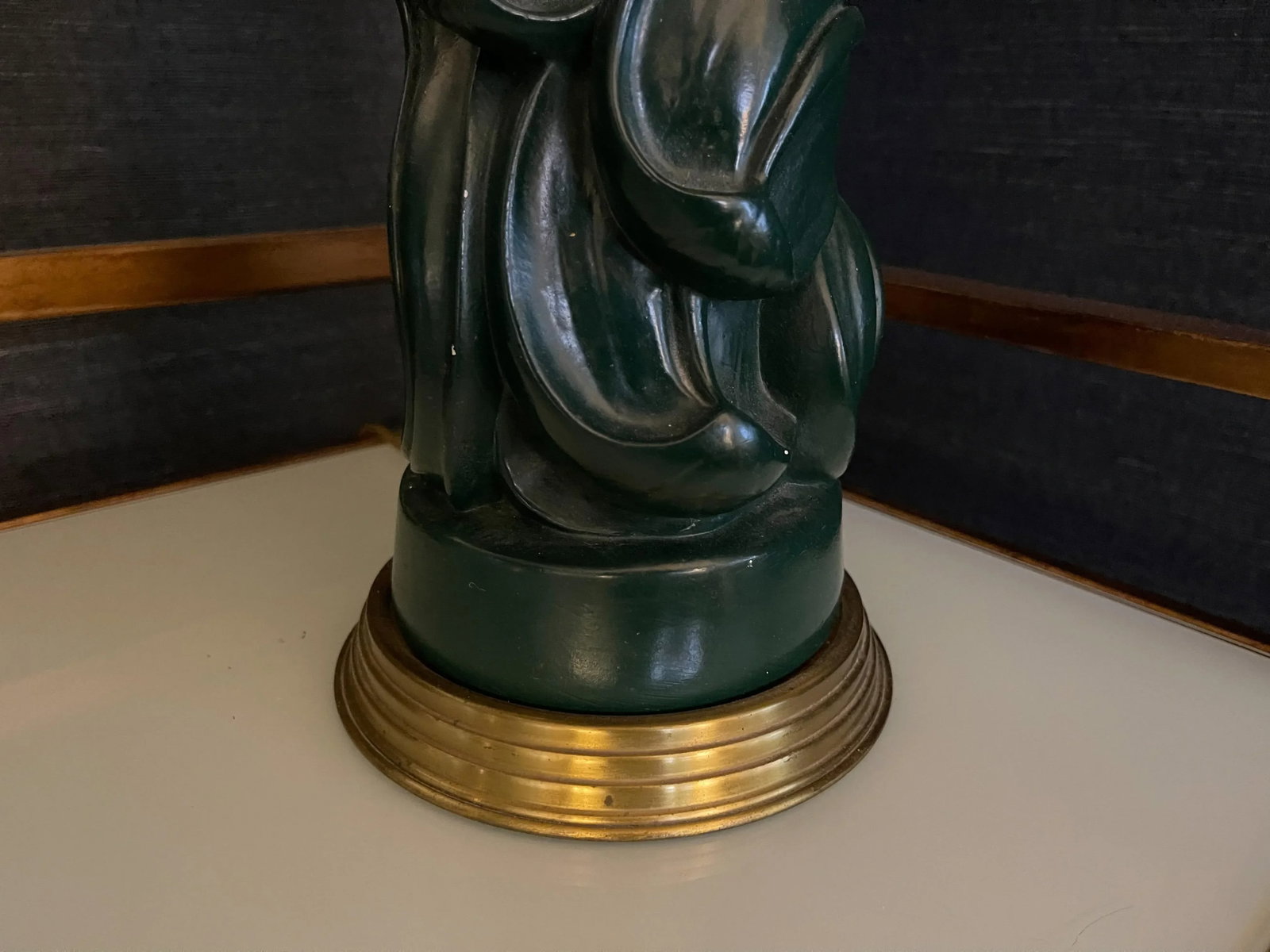 1950s Green Lacquered Dorothy Draper Serge Roche Lamp With Scroll Detail - 3