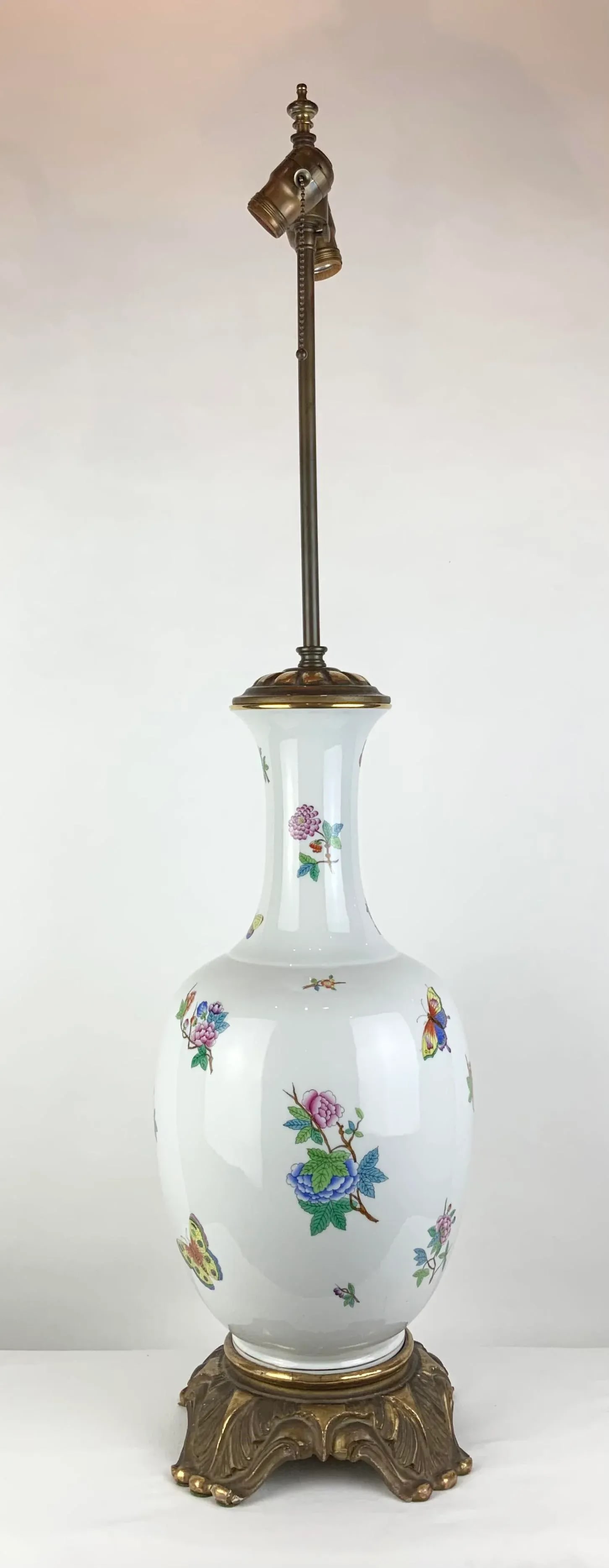 Herend Queen Victoria Lamp With Custom Shade - 5