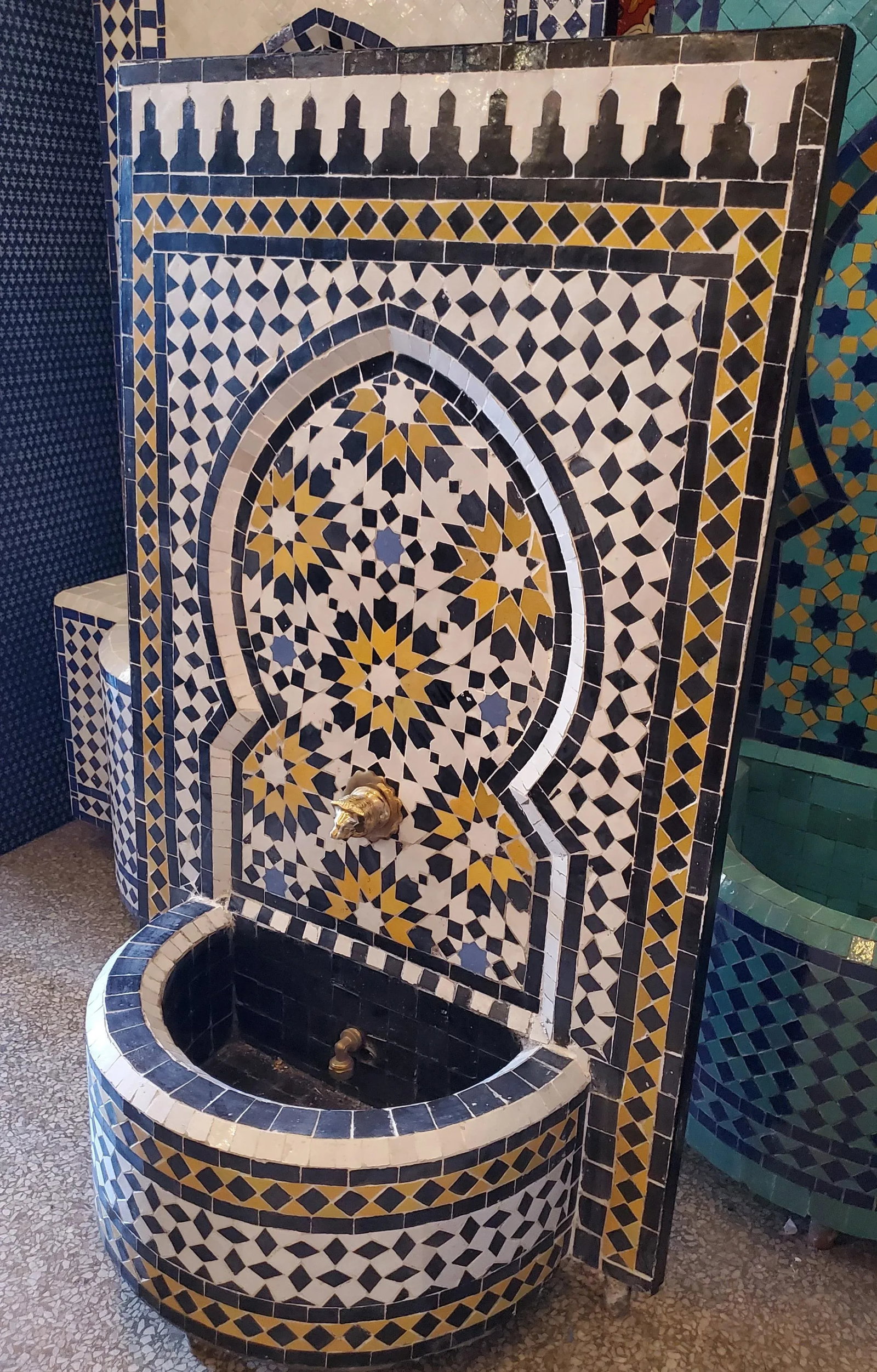 Tazia Black /White /Yellow Moroccan Mosaic Tile Fountain - 3