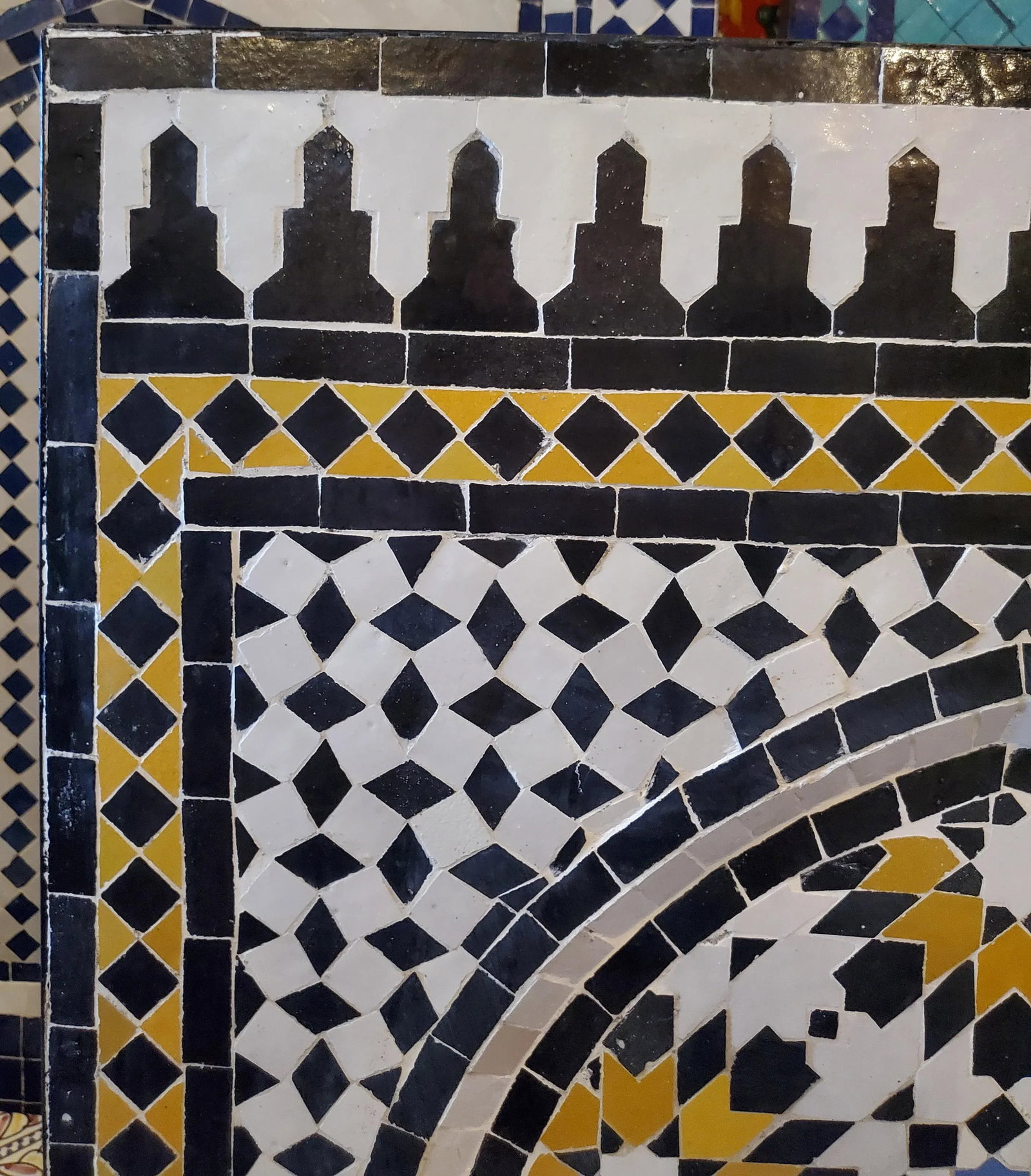 Tazia Black /White /Yellow Moroccan Mosaic Tile Fountain - 5