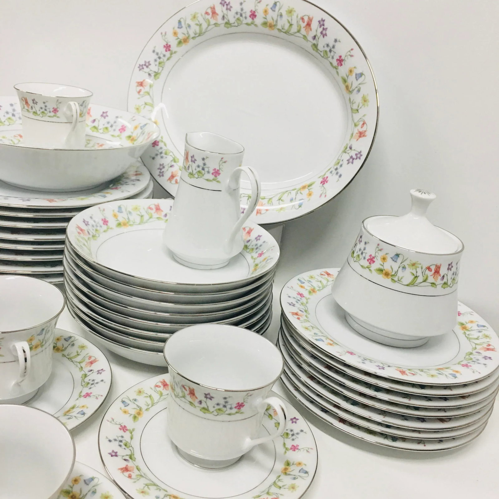 Vintage Crown Ming Floral Decorated Porcelain Dinnerware Set- 45 Pieces - 4
