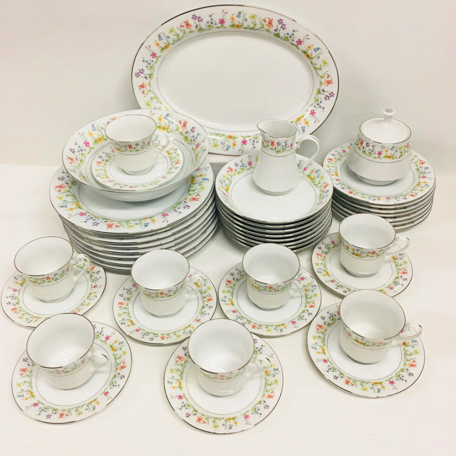Vintage Crown Ming Floral Decorated Porcelain Dinnerware Set- 45 Pieces - 6