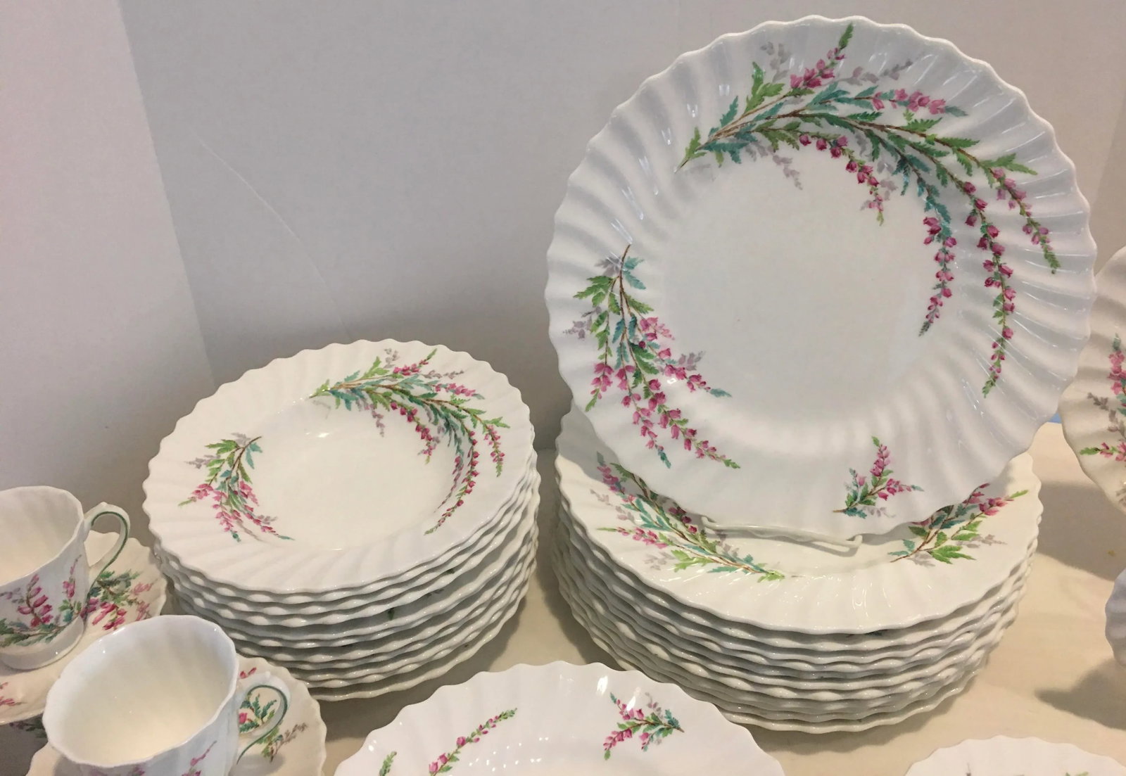 Royal Doulton Bell Heather Hand Painted 80 Piece China Set - 2