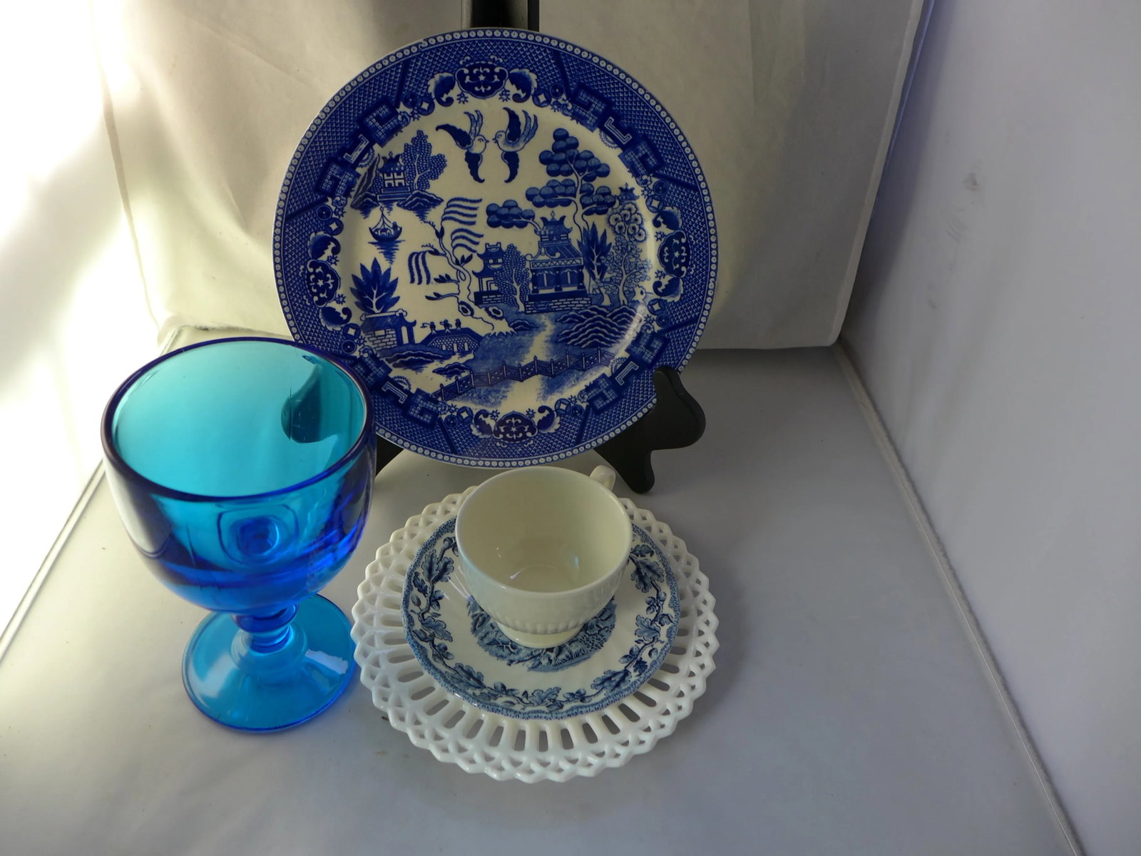 Vintage Mismatched Lunch Settings - Set of 5 - 3