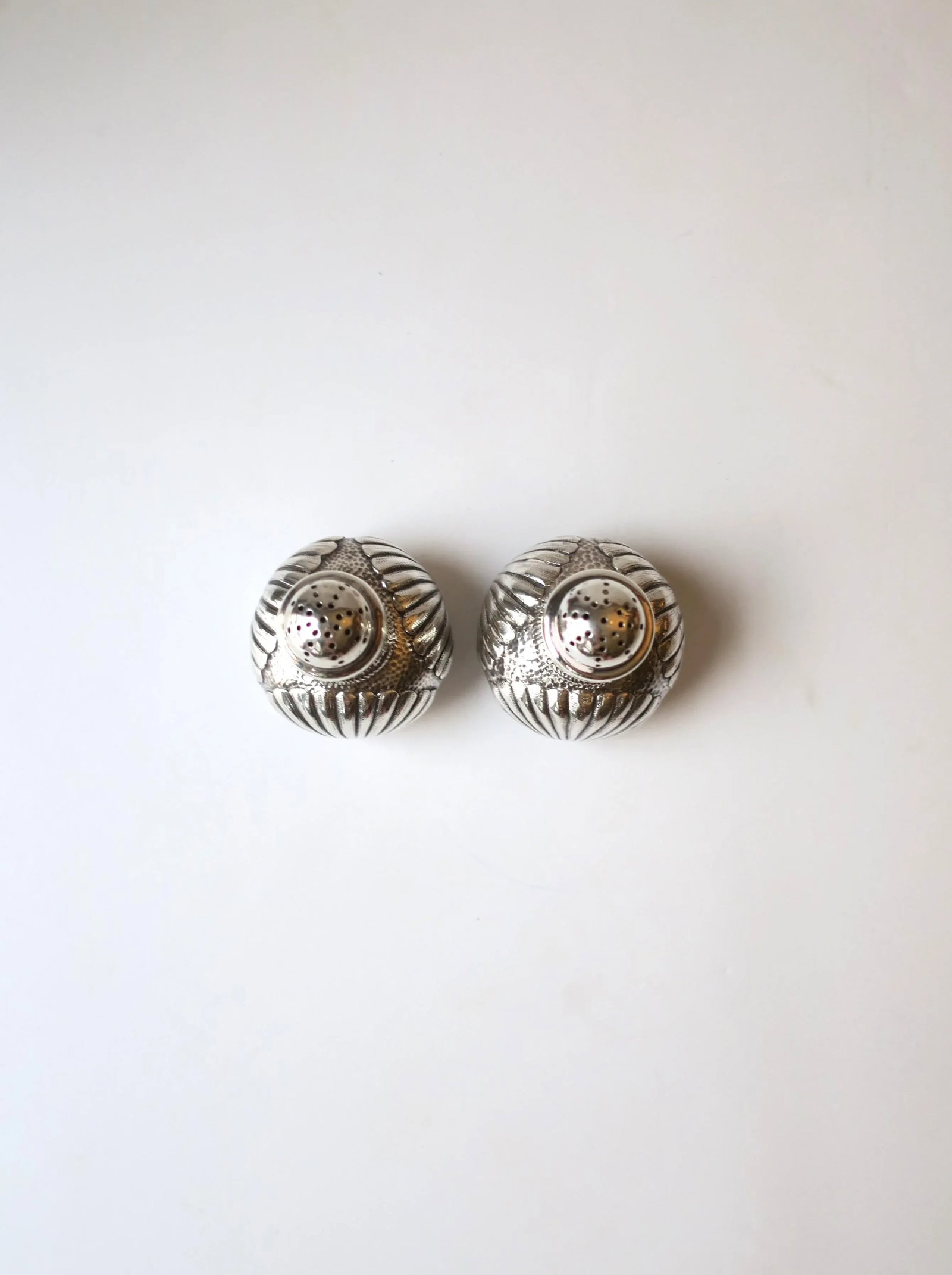 Sterling Silver Salt & Pepper Shakers Scallop Seashell Design by Caldwell - 9