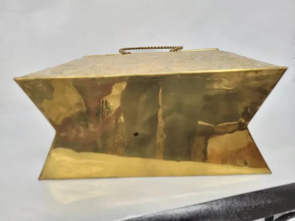 Vintage Brass Embossed Leaves Shopping Bag Magazine Stand - 4