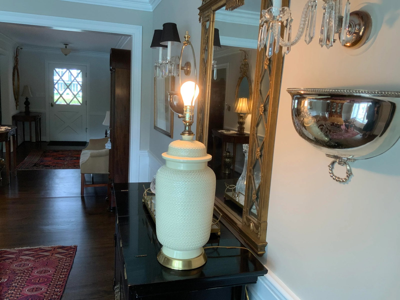 1980s Fredrick Cooper Cream Ginger Jar Lamp With Brass Appointments - 8