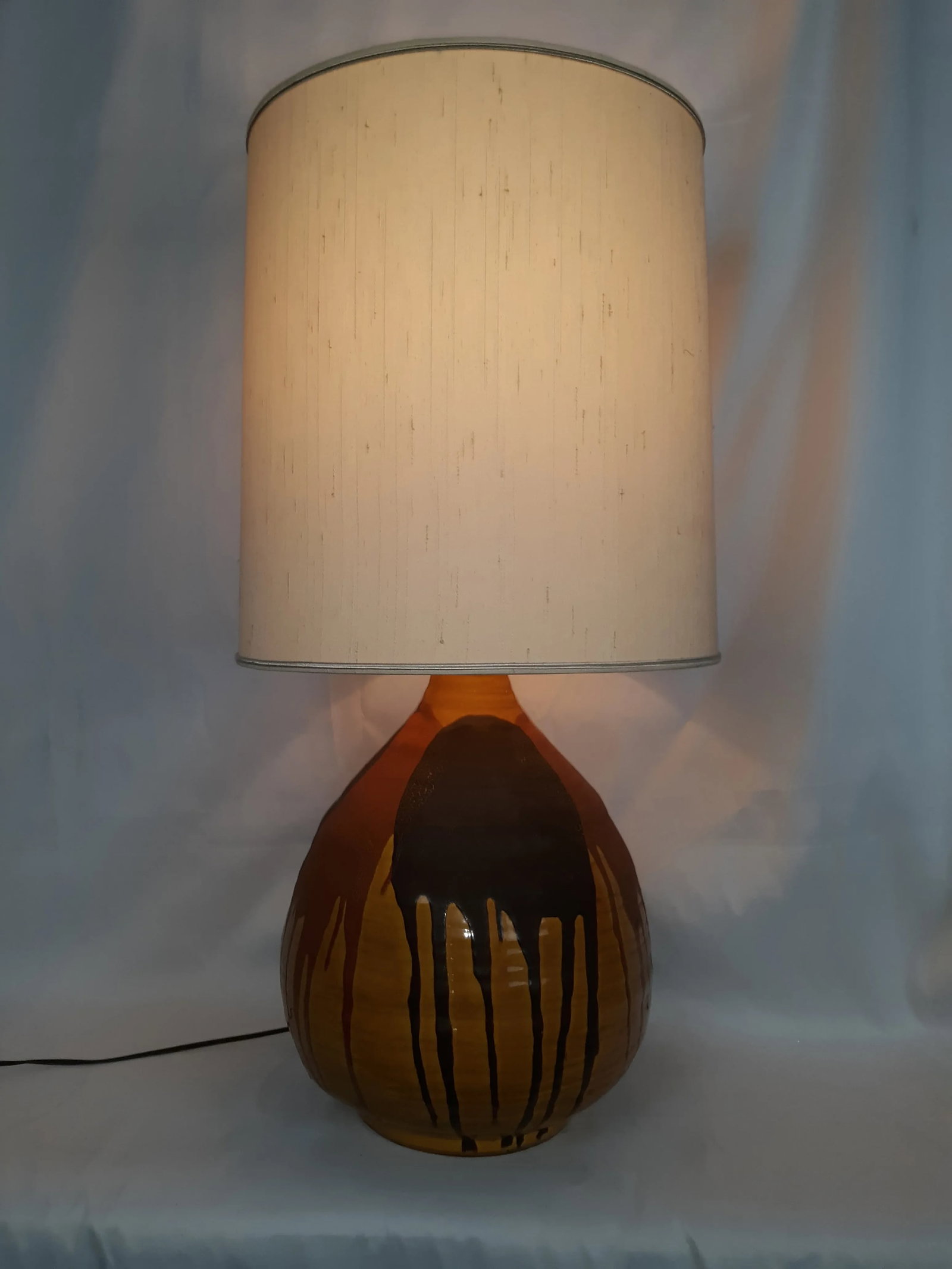 Vintage Large Drip Glaze Table Lamp - 3