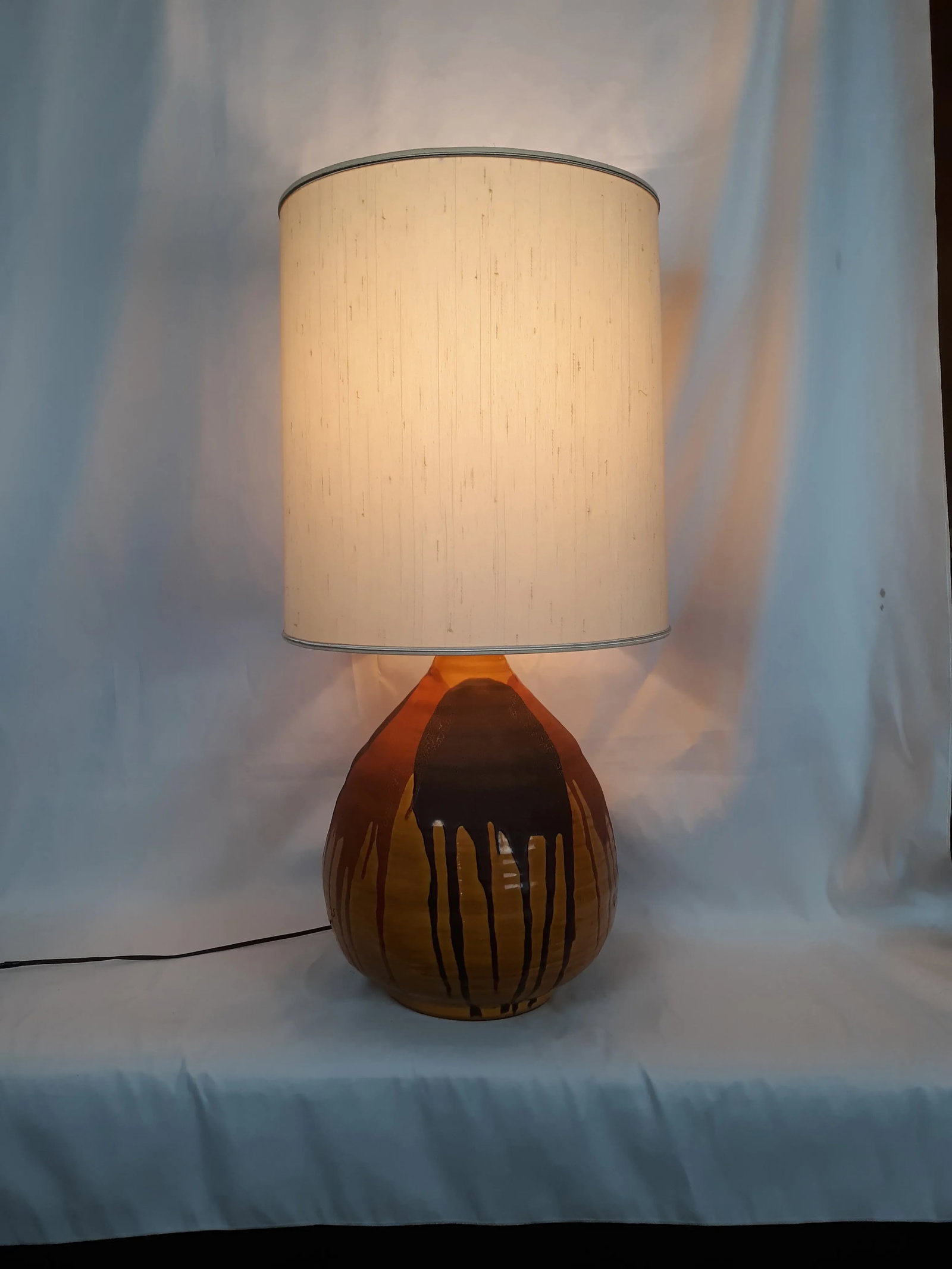 Vintage Large Drip Glaze Table Lamp - 4