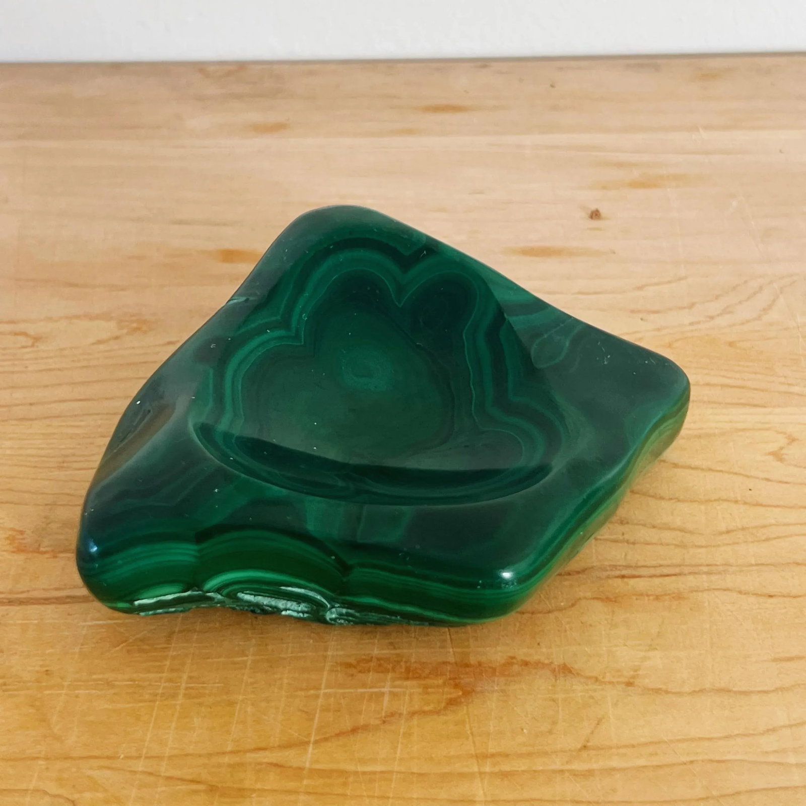 Hand Carved Trinket Dish in Green Malachite Stone - 4